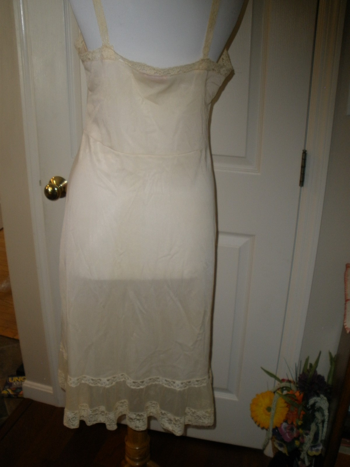 Vintage Full Slip South Forn?? Nylon Beige (see description for measurements)