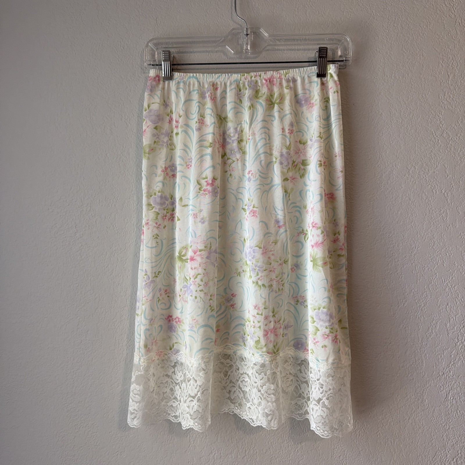 Vintage Vassarette Half Slip Floral Lace Cottagecore Coquette Lingerie Medium