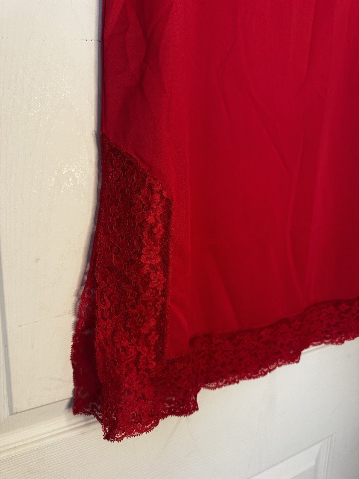 Vintage Van Raalte Opaquelon Red Half Slip Lace Trim Nylon Women’s Small