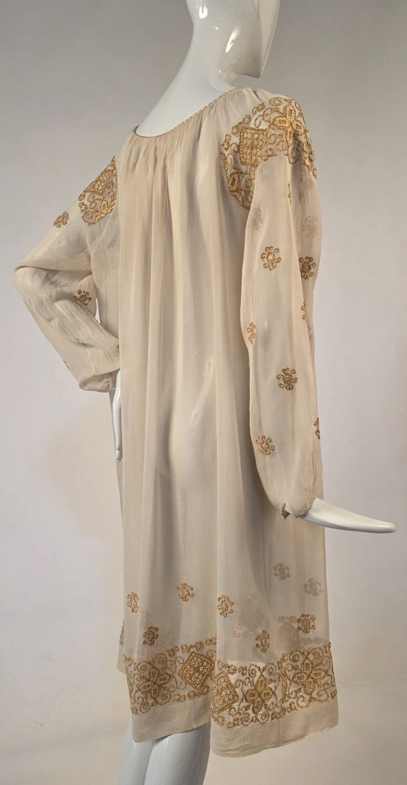 FLAPPER 1920’S HAND EMBROIDERED MUSLIN DRESS W TASSEL TRIMMED CORD FRONT