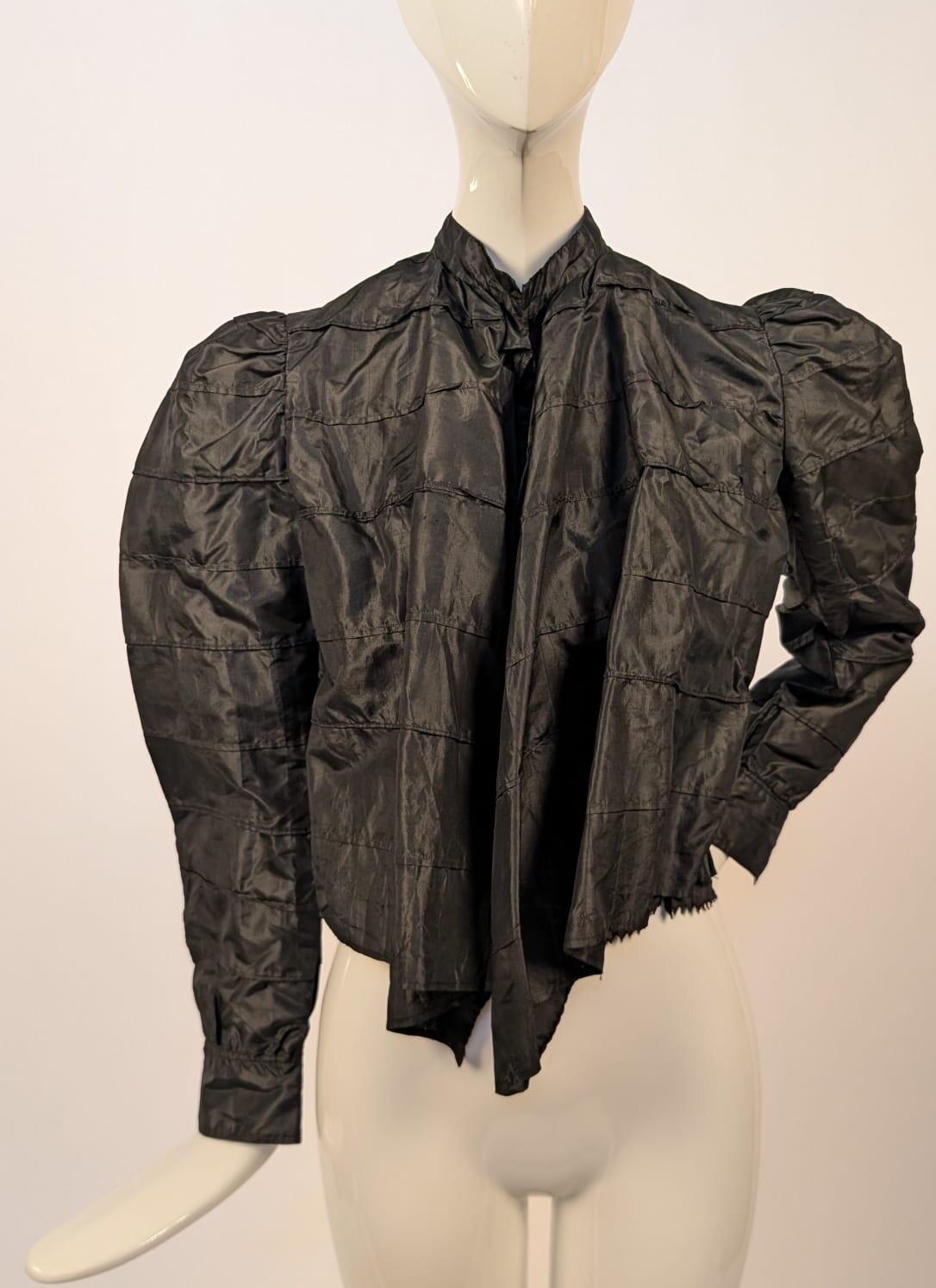 GOTHIC VICTORIAN 1890’S BLACK SILK TAFFETA PLEAT BLOUSE FULL PUFF FRONT