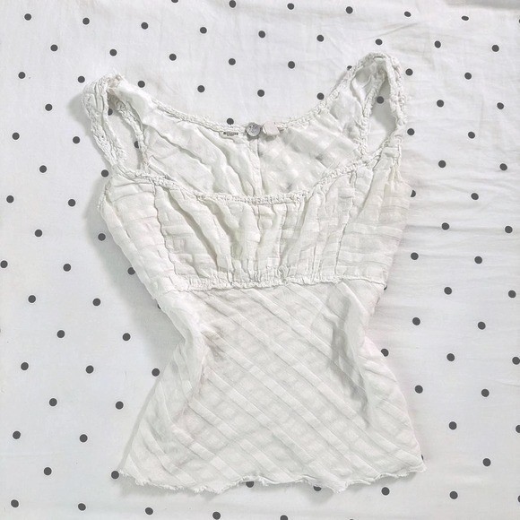 White vintage Margaret O&rsquo;Leary cotton cami top with cute design