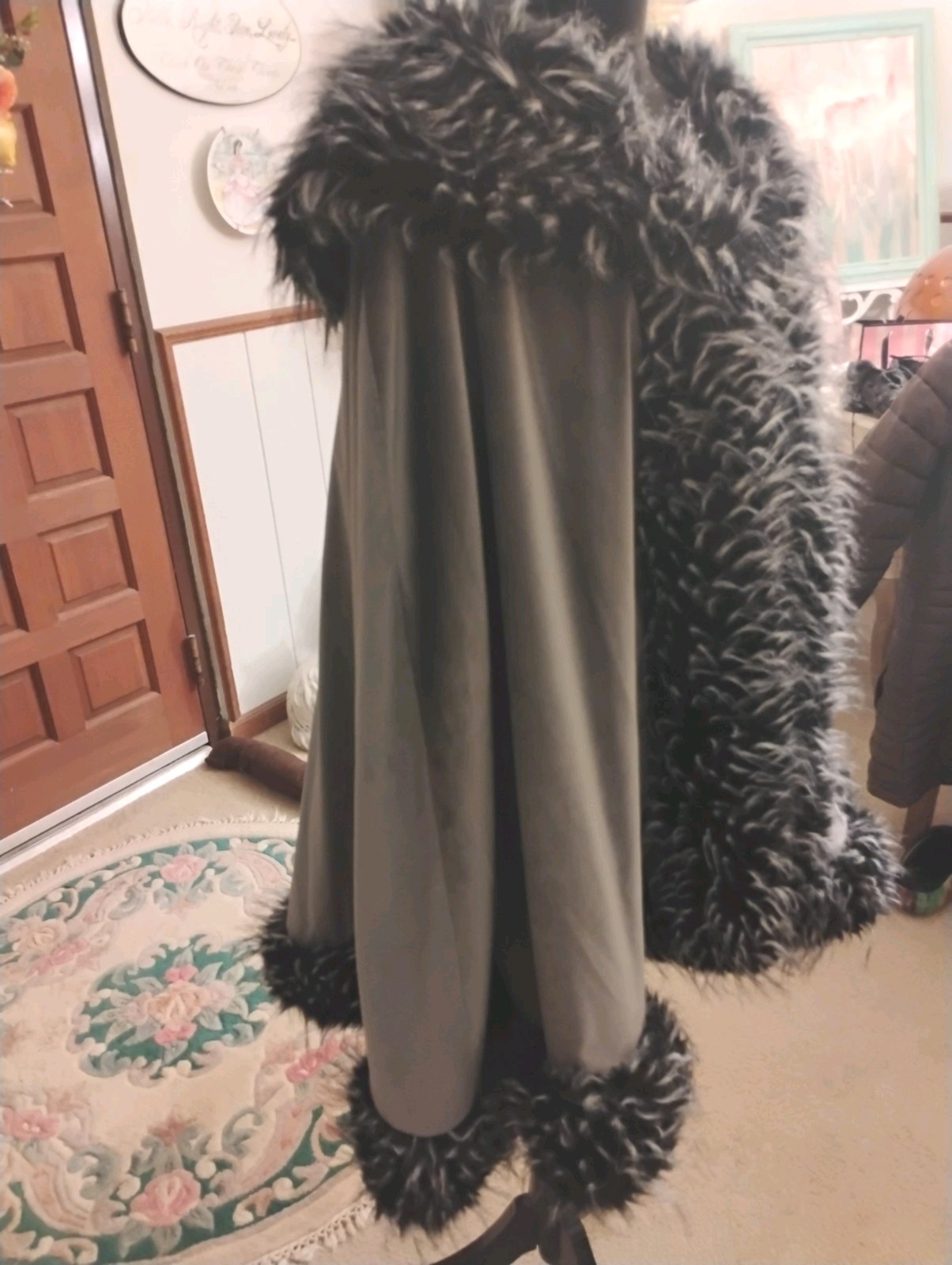 New-Faux Fur and Velveteen Gray and Black Cape. Fully Lined. Large to XL