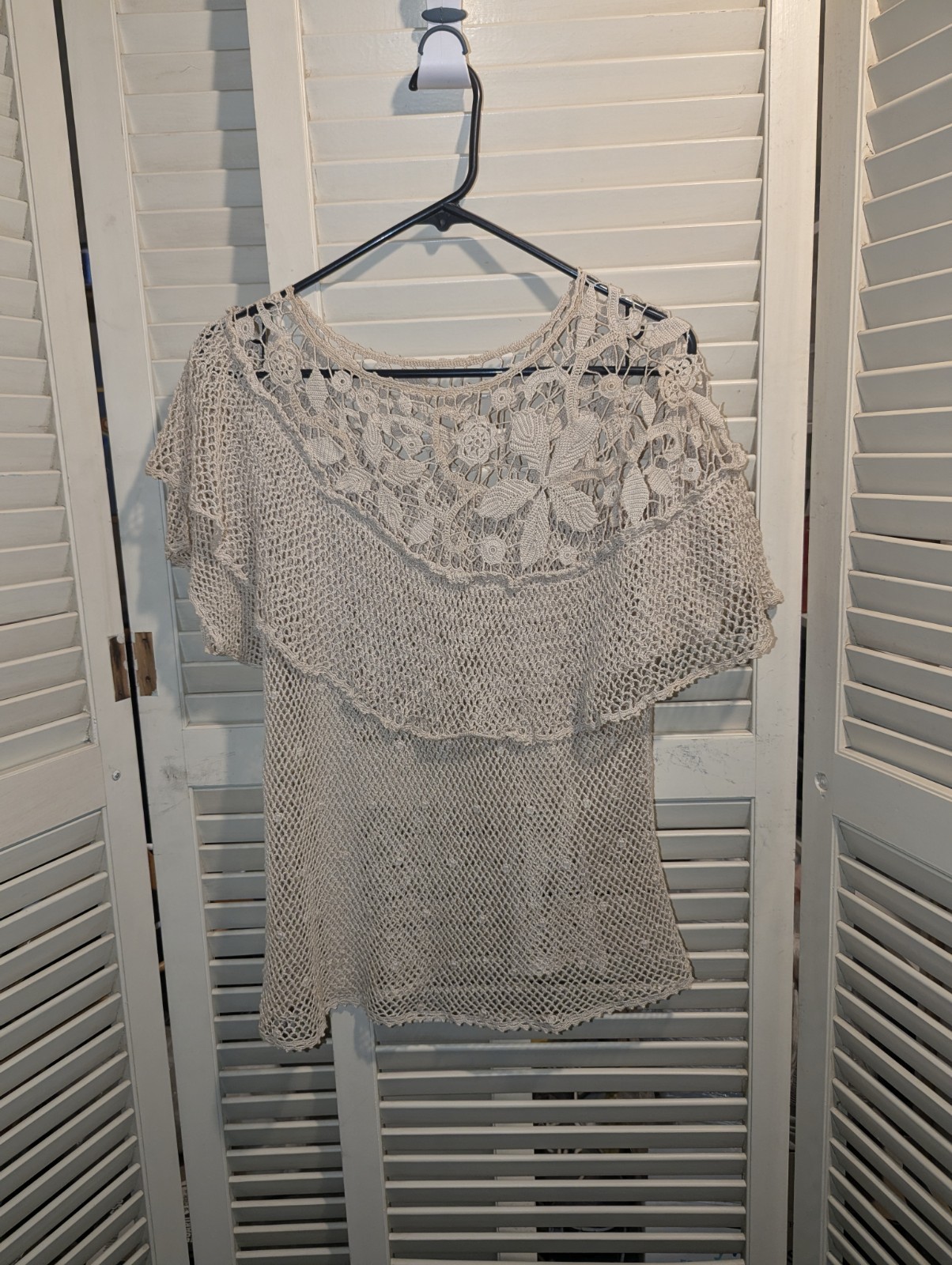 Vintage 70&rsquo;s Hand Crochet Top Hippie Boho Sz M/L Cotton Measurements in Pictures