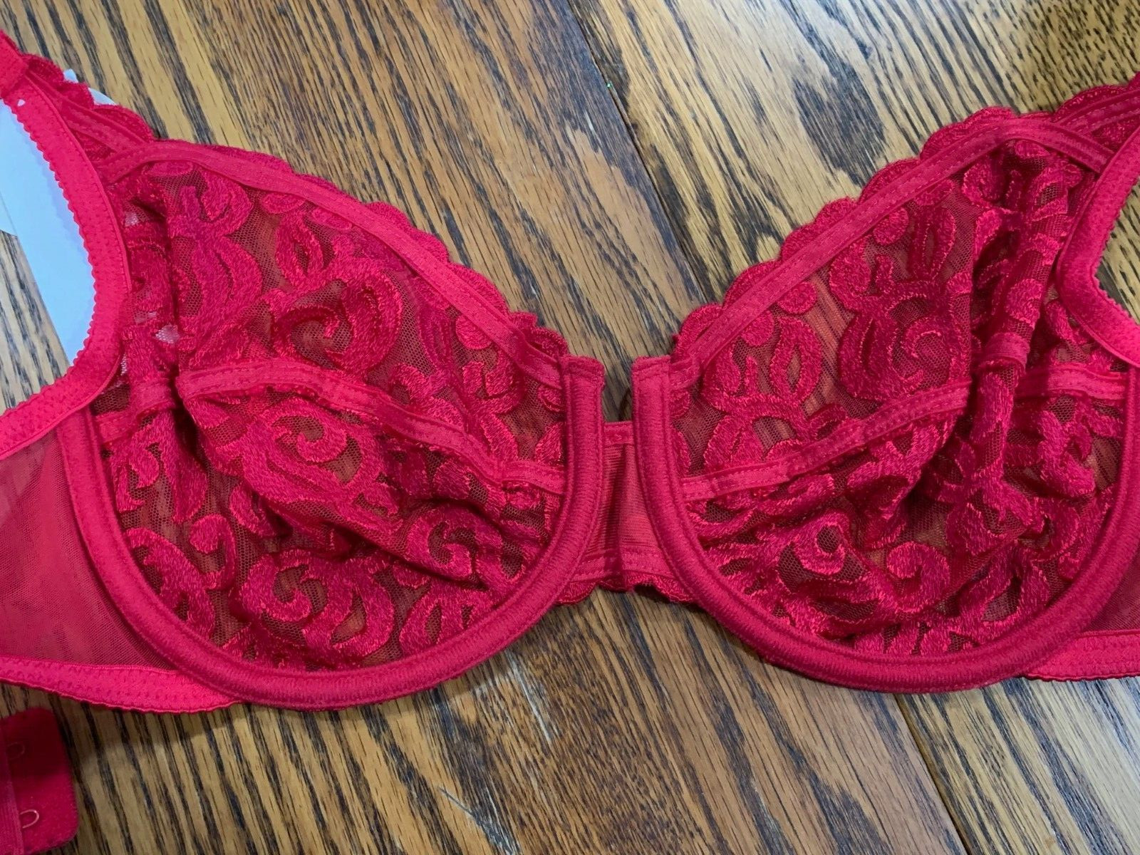 VINTAGE WACOAL 85199 ~ RED ARABESQUE SEMI SHEER FULL FIGURE UNDERWIRE BRA 38C