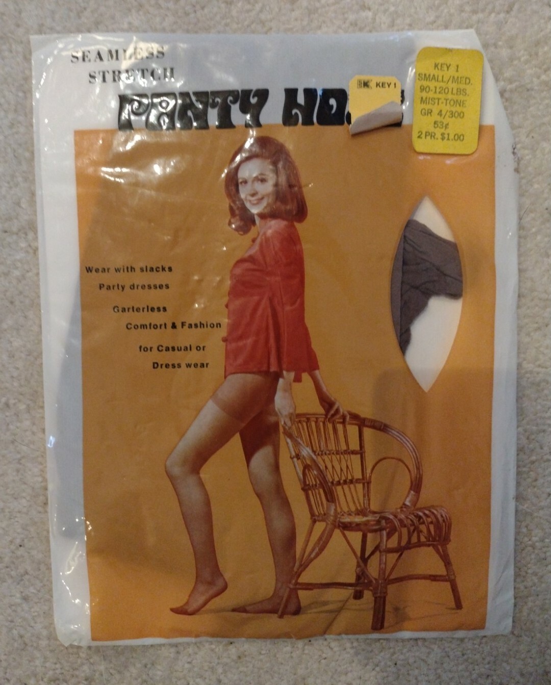 Sz Sm-Med VTG 70s Kmart Seamless Panty Hose Nylons Stockings Mist Tone NEW