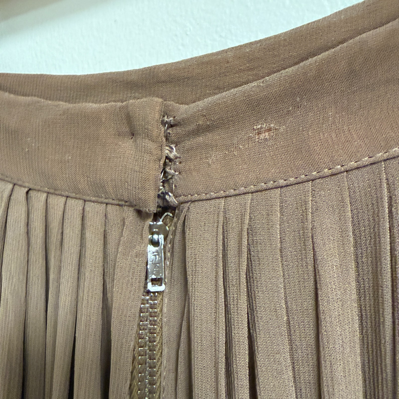 Vintage 50s Chiffon Full Pleated Light Brown Taupe Skirt Small