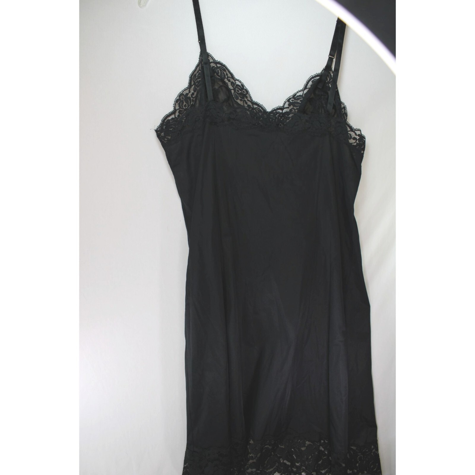 Vanity Fair Full Slip Black Nylon Size 35 Small Vintage Adjustable Straps 90222