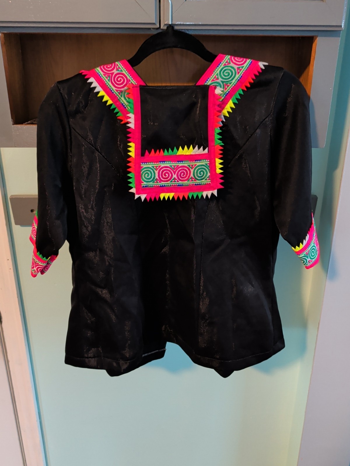 Hand Embroidered Vintage Hmong Jacket Size M