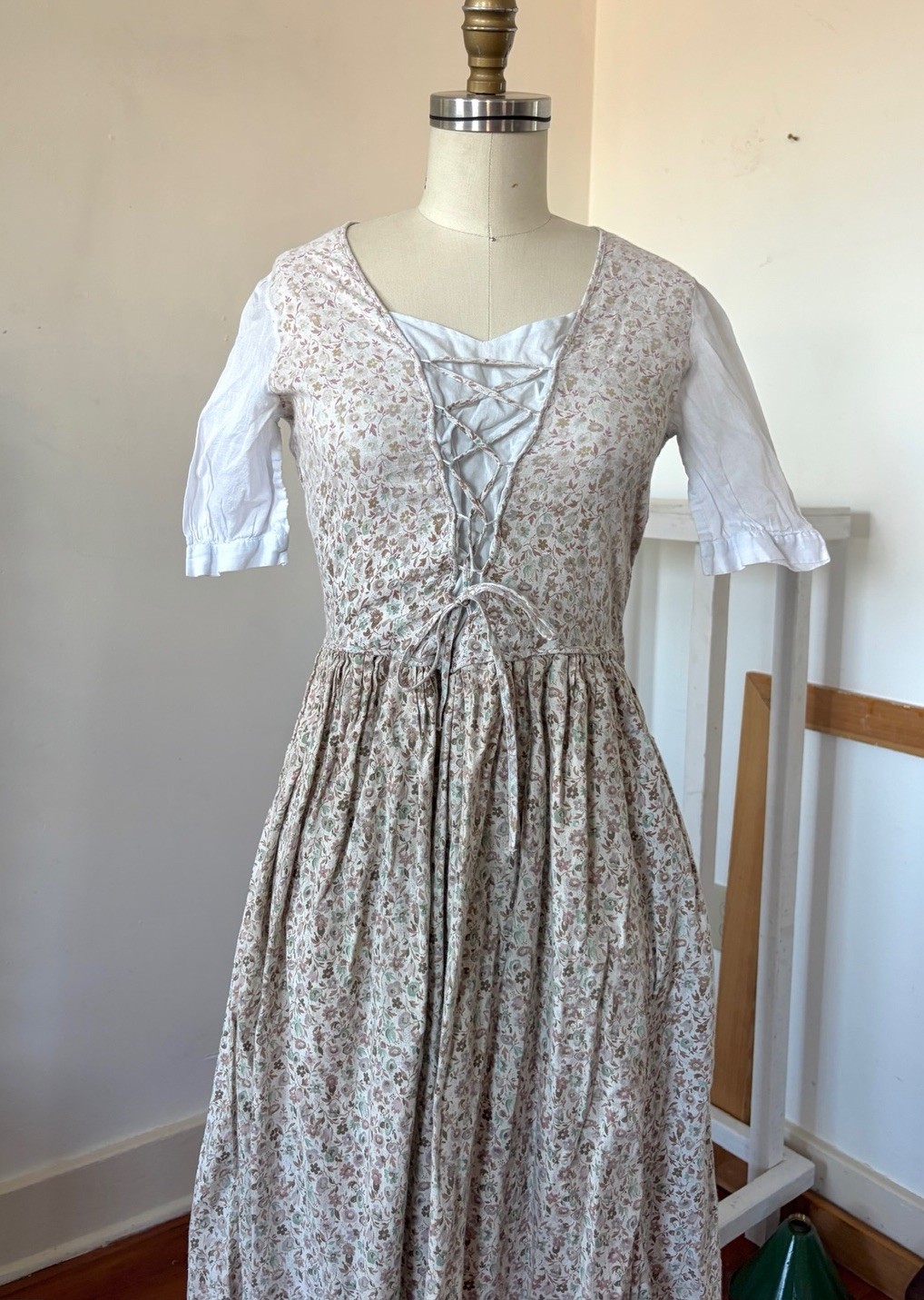 Antique 1932 George Washington Bicentennial Floral Cotton Colonial Costume Dress