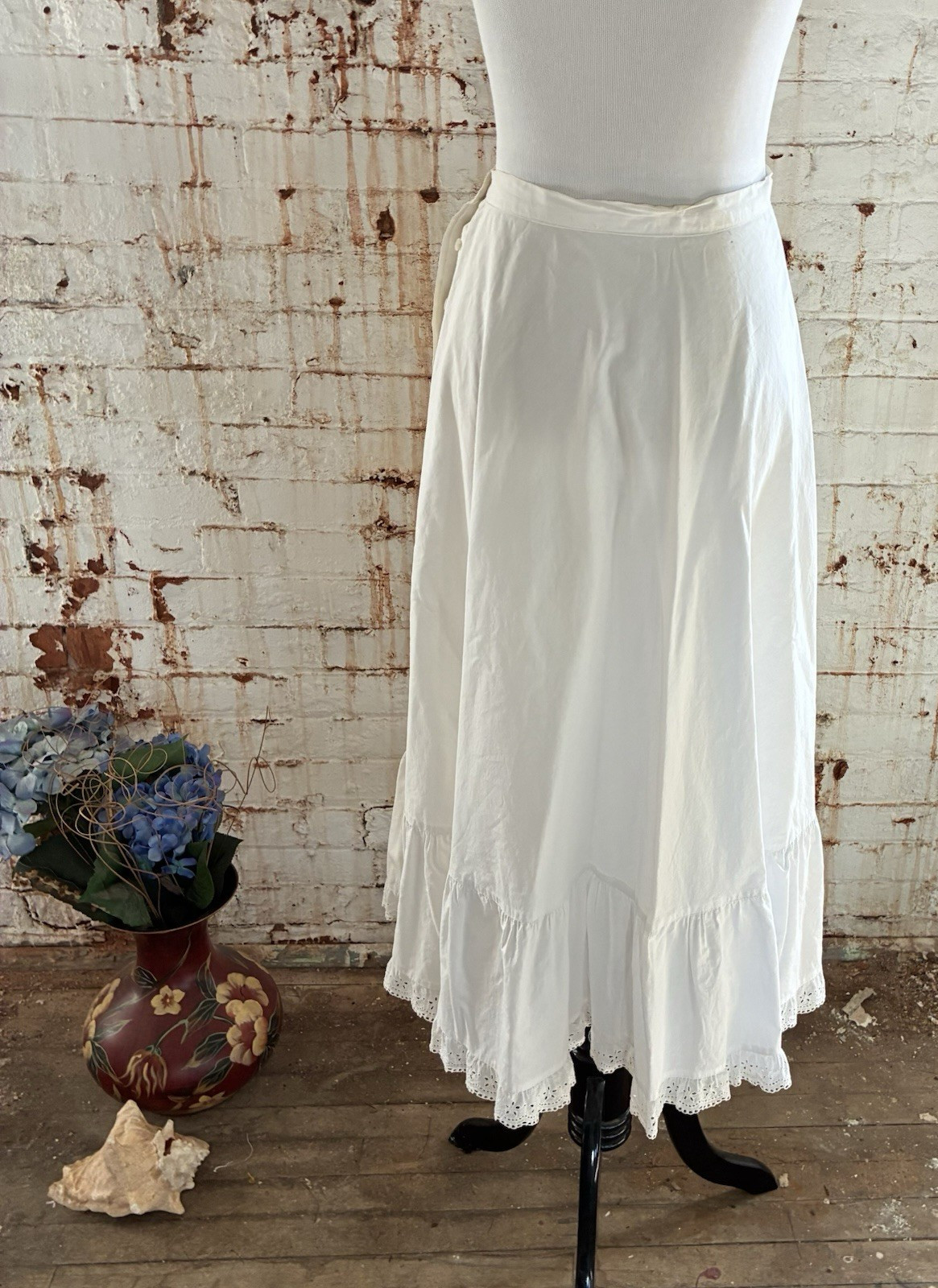 Antique Edwardian 1900s White Cotton Ruffle Long Lawn Tea Skirt Petticoat XS-S