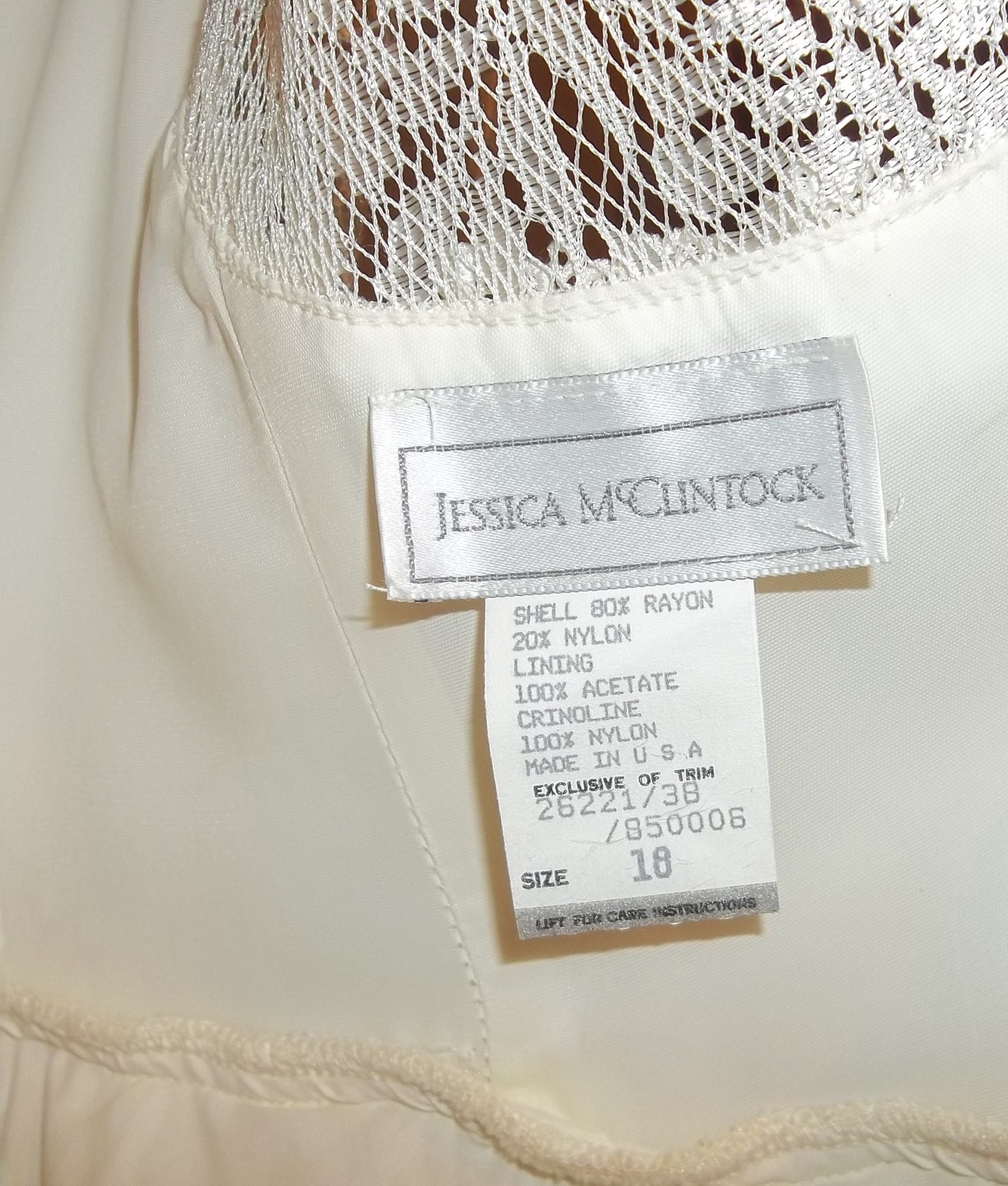 80s Vintage Jessica McClintock Ivory Lace Wedding Dress Tagged Size 18