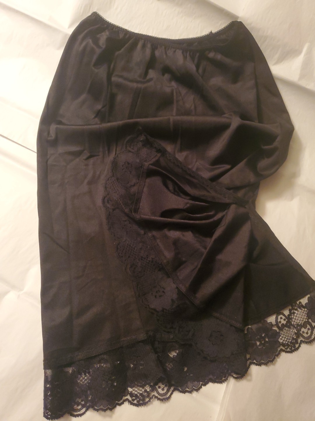 Vintage Half Slip By Private Treasures Large No Tag Small 11&Prime; Waist Flat Slit