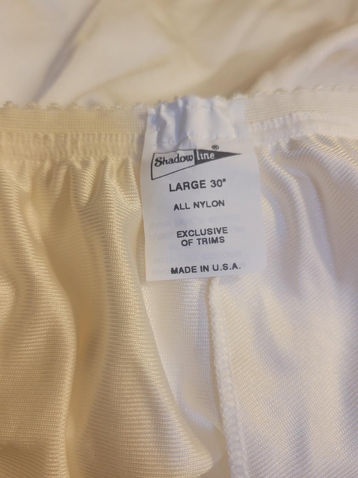 Vintage Shadow Line Off White Long Slip. Size Large. 29.5&Prime; Long