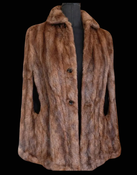 c. 1960–1963 Bonwit Teller Philadelphia Mahogany Mink Cocktail Cape