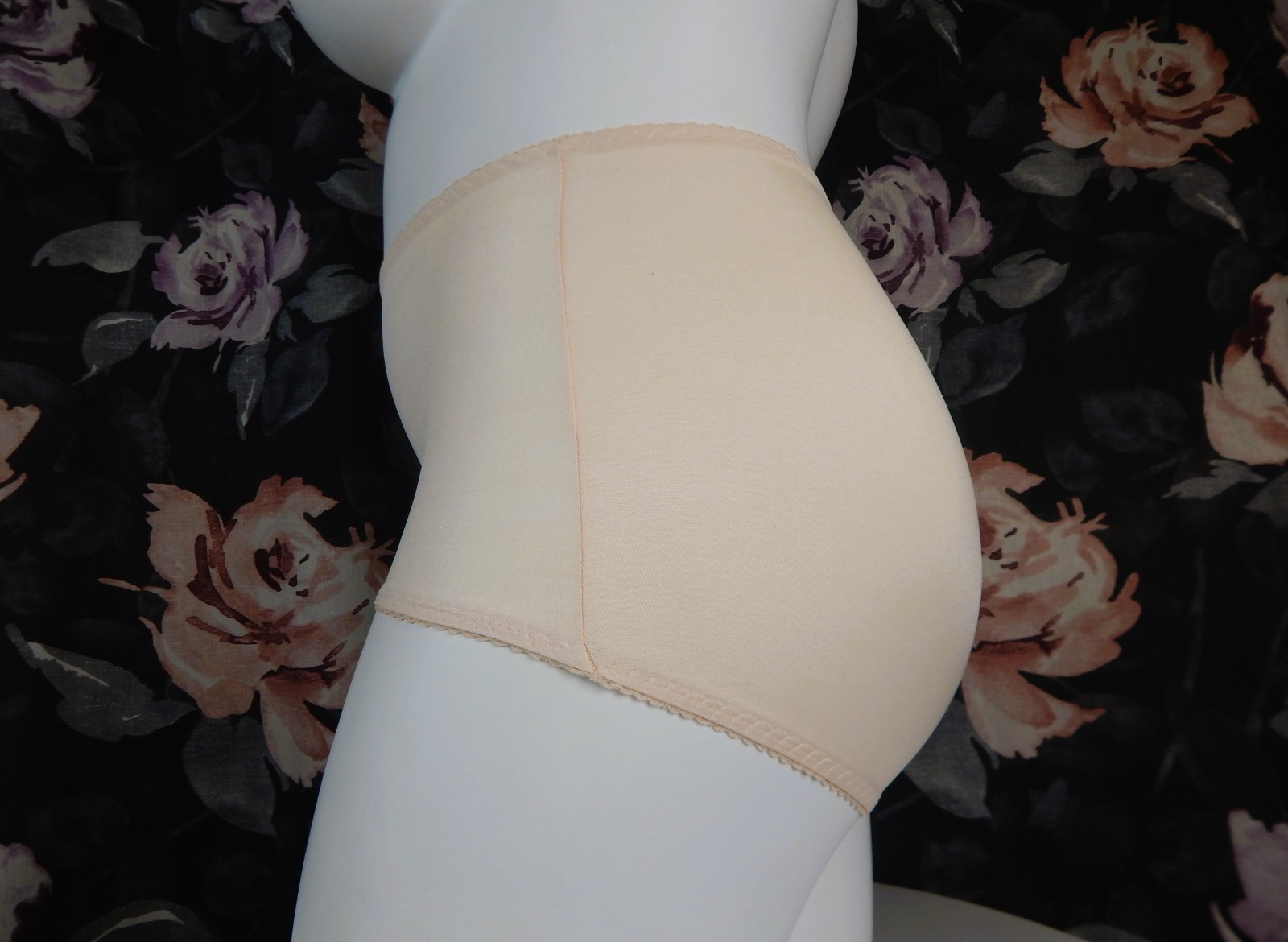 VTG Bali Panties Satin Brief Shaper Granny Panty, Size XXXL 35/36, Style 8500