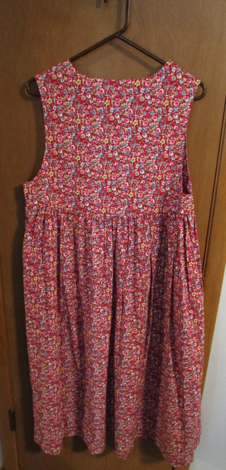 Vintage Laura Ashley Jumper Dress Floral Women’s Size 14 Great Britain Romantic