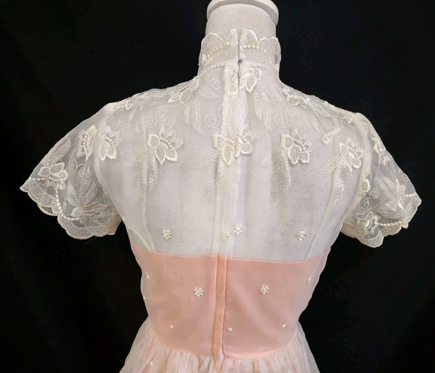 Vintage 80&rsquo;s does 50&rsquo;s Dress Peach Satin & White Lace Party Prom Formal Midi S