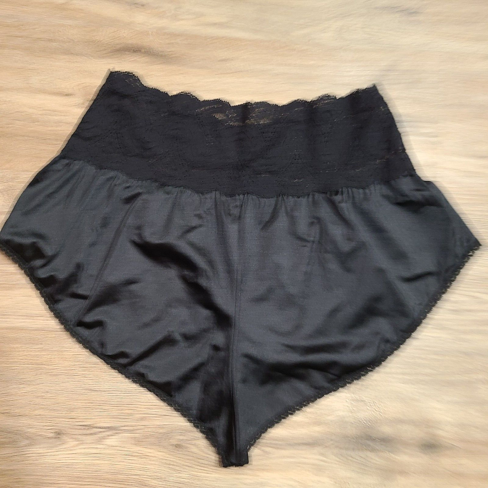 Vtg Vassarette size 7 Satin Lace Stretch Panties Lingerie High Rise