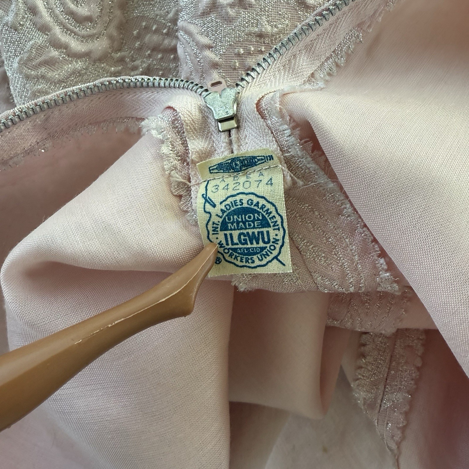 Vtg Party Dress 60s Paisley Pink & Silver Brocade Mod Cocktail Harmay S 6 36
