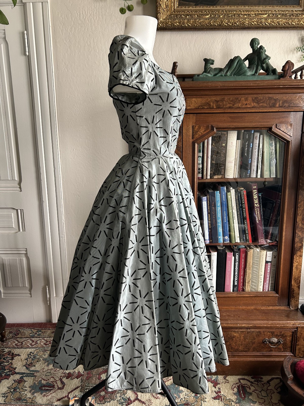 Vintage 1950s Blue Formal Tea Dress Shiny Print Sweetheart Full Skirt Flare XS S