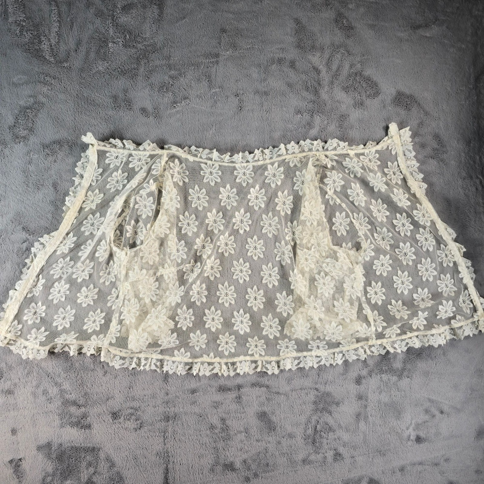 Vintage 1990s Unbranded Mesh Lace Daisy Embroidered Open Front Coverup (L) *Fair