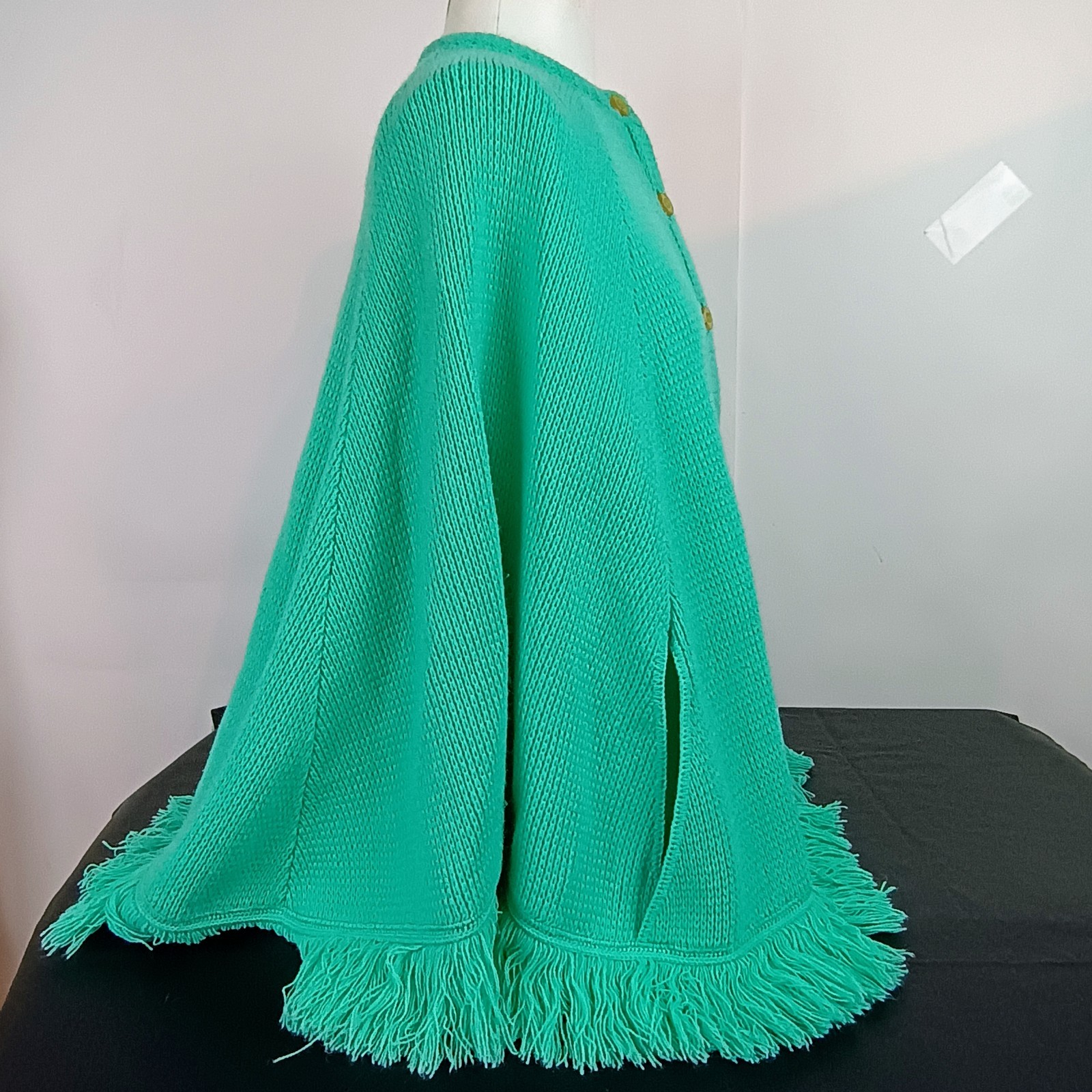 Vtg Carol Brent Mint Green Button Sweater Cape Poncho RUNS SMALL Montgomery Ward