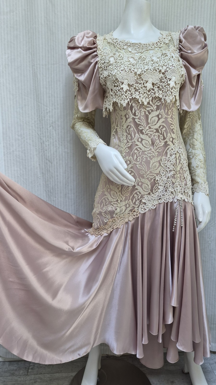 VTG 80s CACHET by Bari Protas Victorian Dusty Rose Satin & Lace Puff Slv Dress