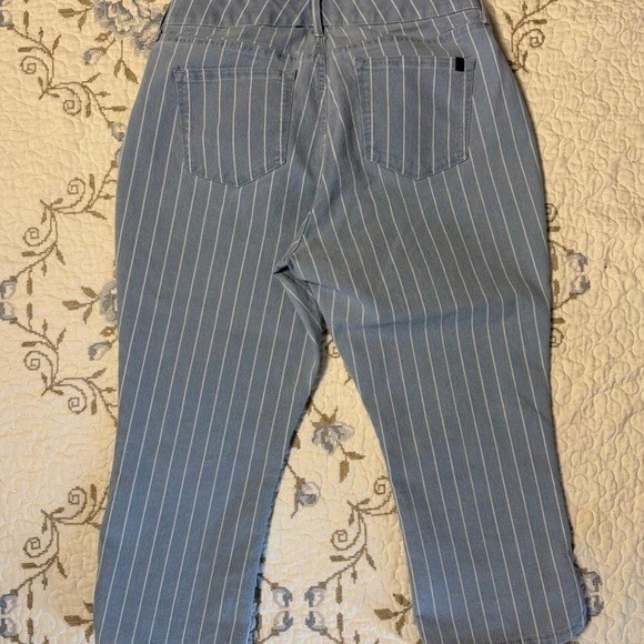 Gloria Vanderbilt Amanda Stretch Capri Jeans Women&rsquo;s Size 10