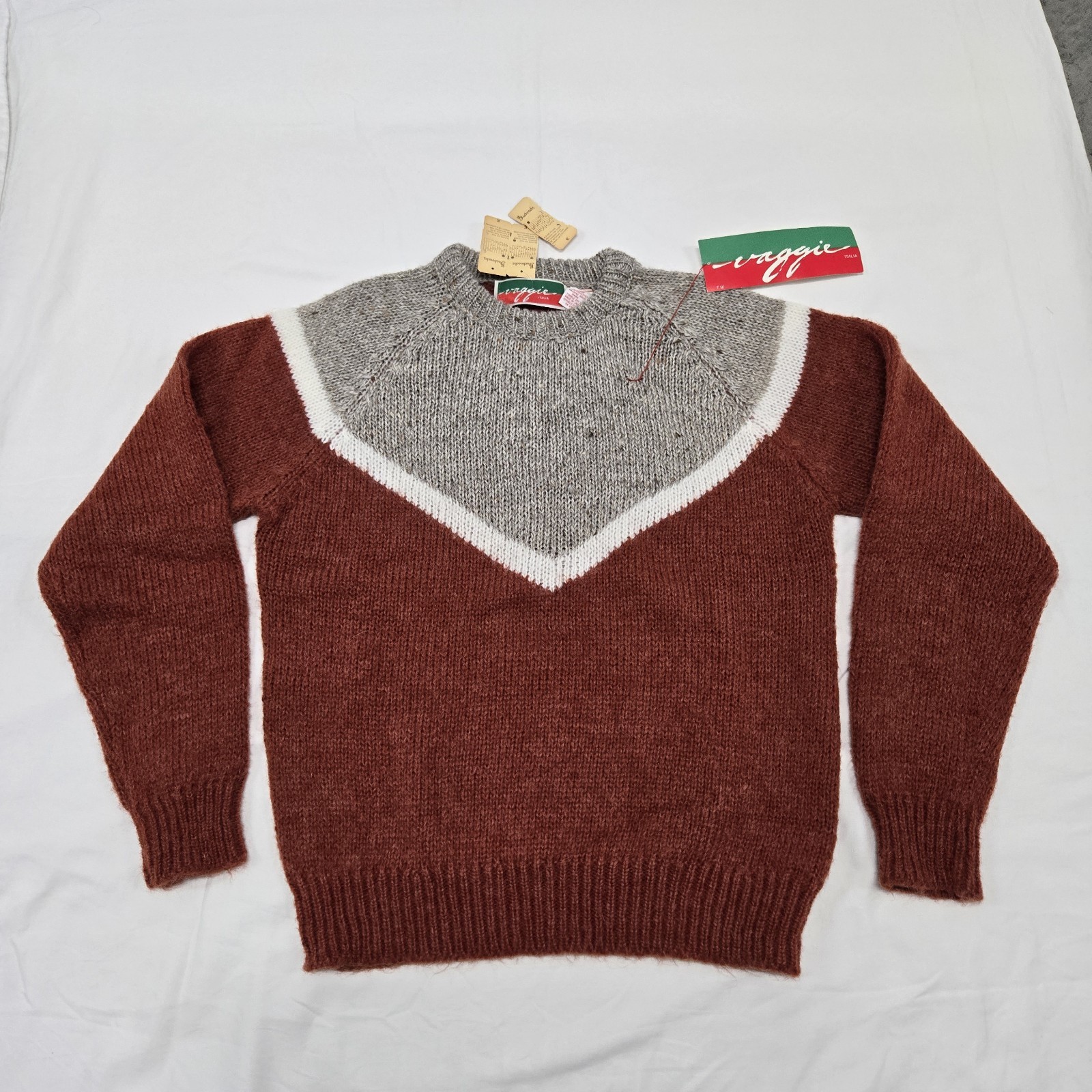 NWT Women&rsquo;s XL Vintage Vaggie Italia Sweater Red White Grey Marled Knit Pullover