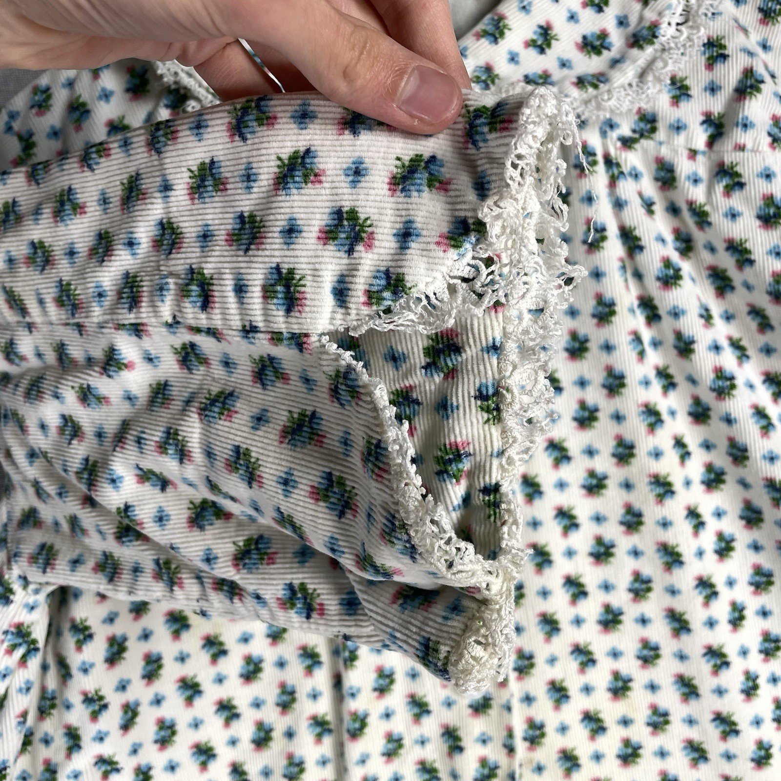 VINTAGE 50s Janet Lynn House Dress Womens Size Small Floral Corduroy Cotton