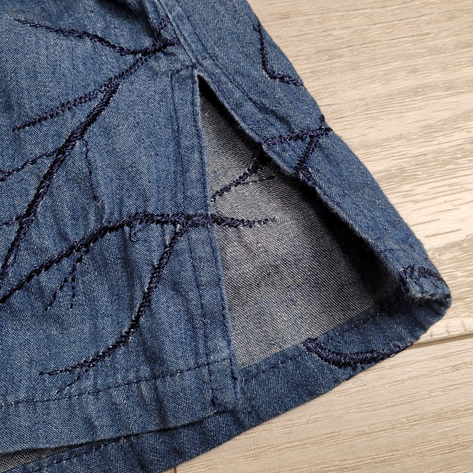 Vintage Gene Ewin BIS Shirt Womens M Wrinkled Rich Denim Embroidered 90&rsquo;s USA