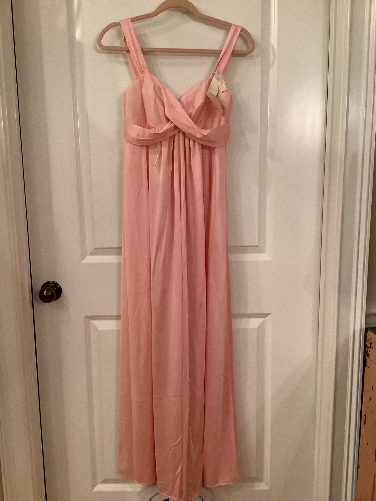 Olga Women&rsquo;s Pink Satin Nightgown With Built In Bra Pad, Size 34 NOS w Tags