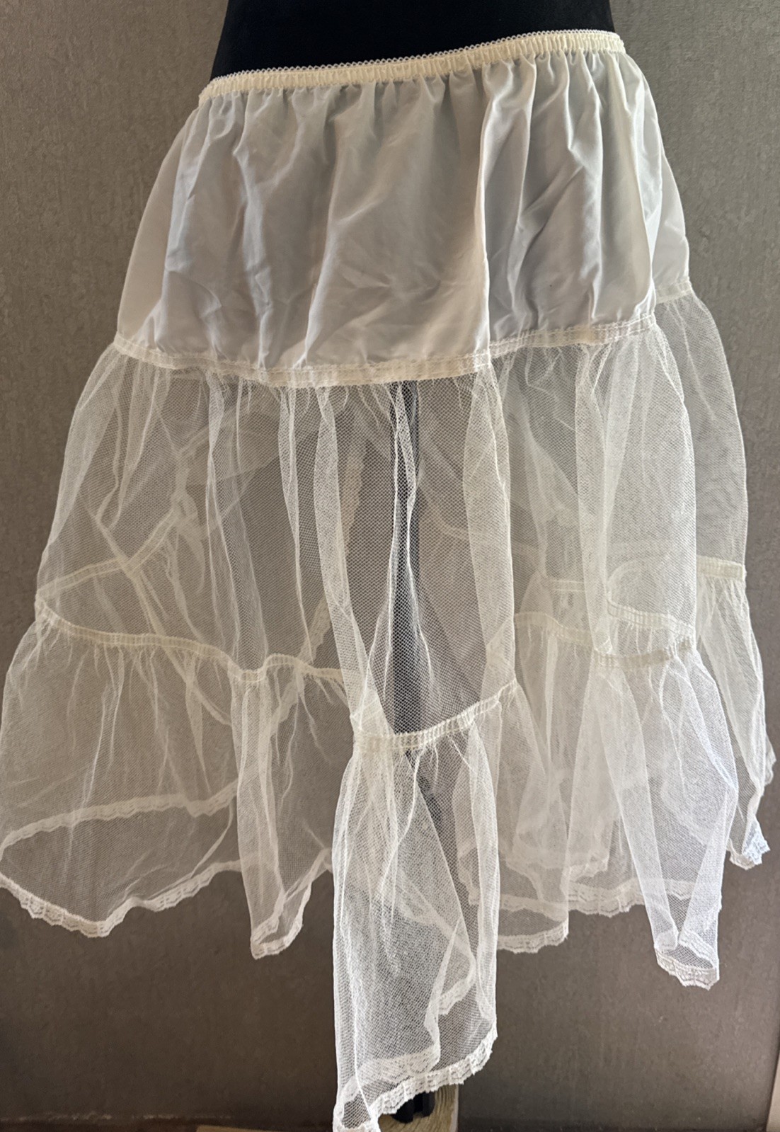 Vintage White Mel-Lin White Tulle Petticoat Crinoline, Slip Skirt Large