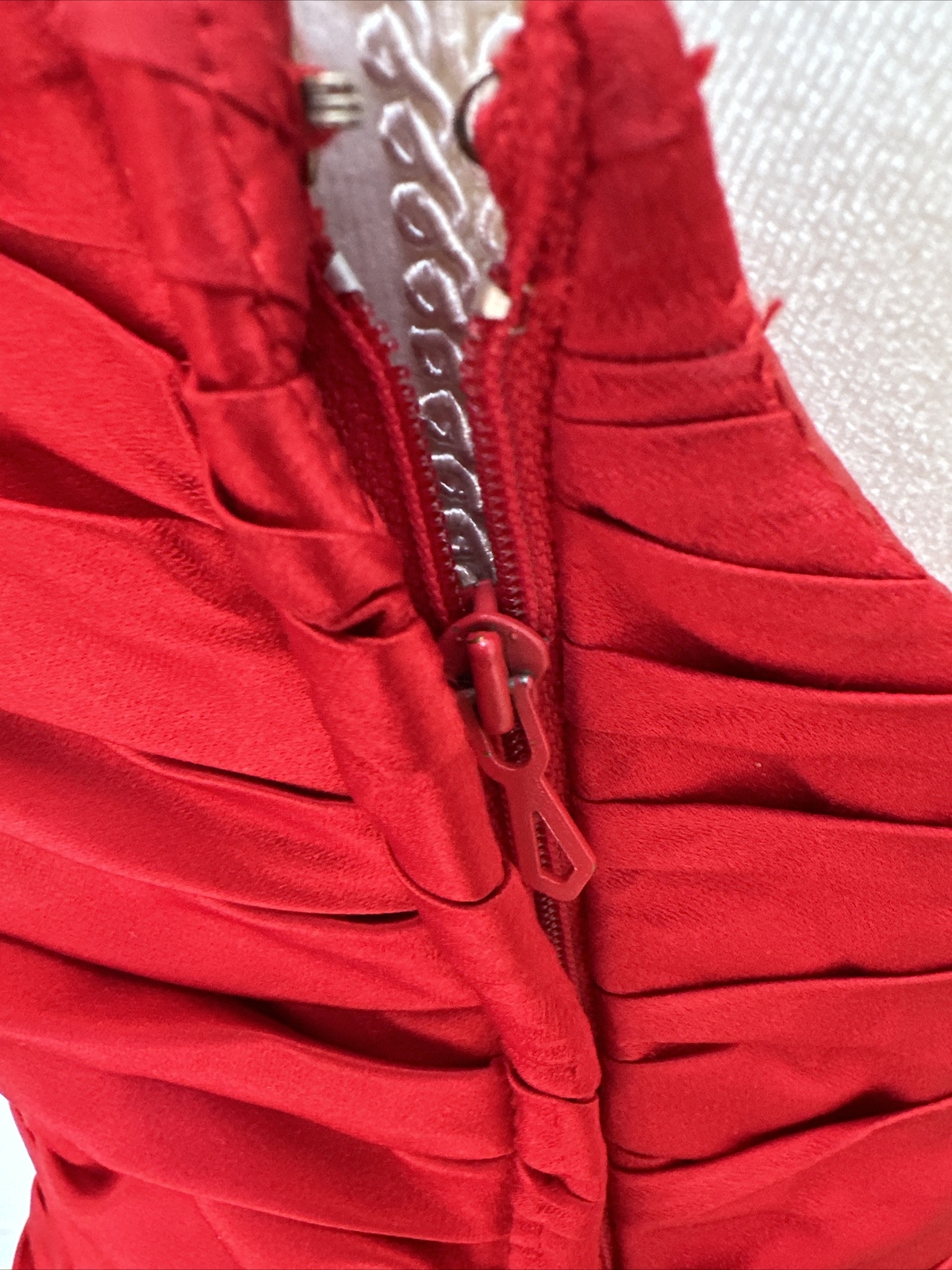 Vicky Tiel Rare Iconic 80s Red Silk Satin Boned Ruched Bustier Column Gown 4