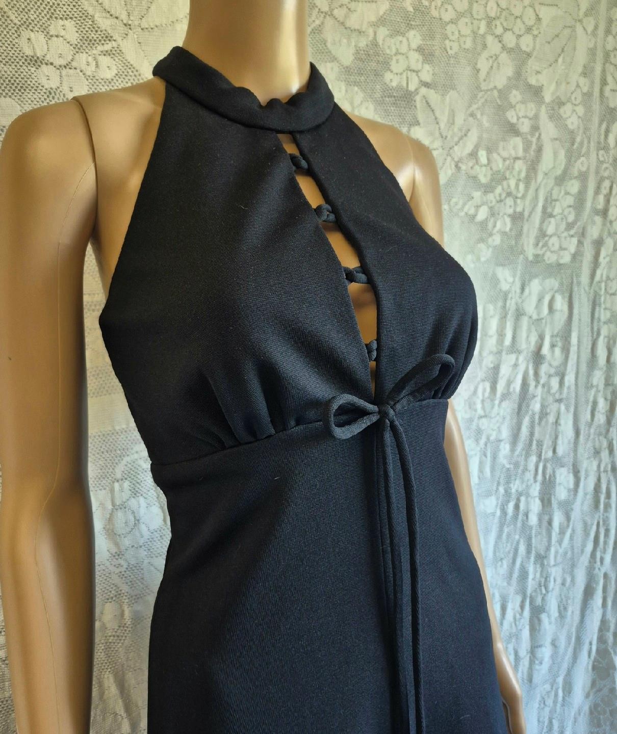 BOHO MODERN Vintage 70s LBD Halter Neck Cage Back Empire Waist MAXI DRESS – S/M