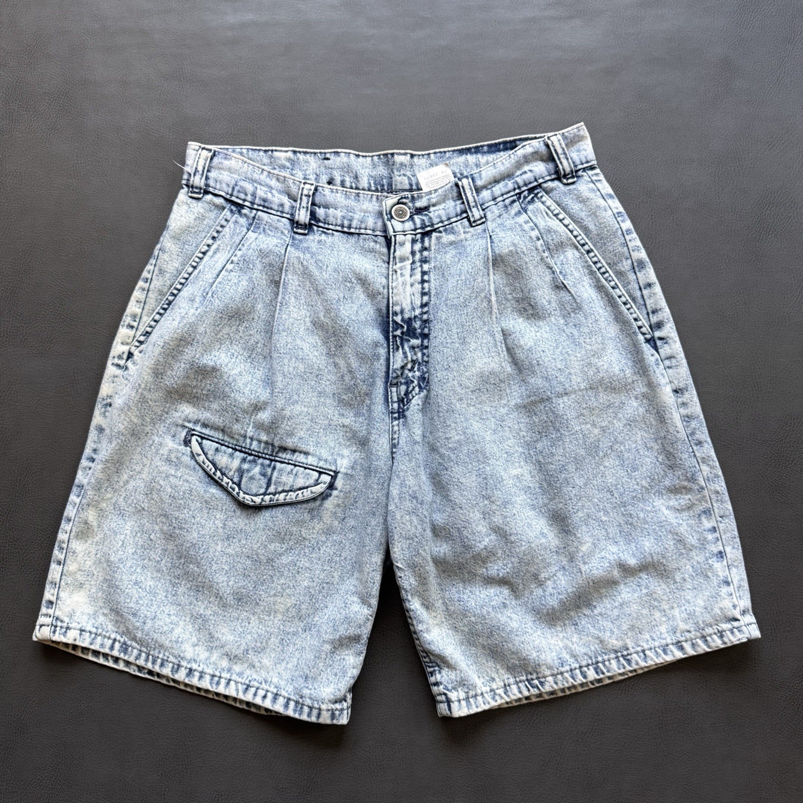 vintage 90s levi’s silver tab acid wash shorts size 30”