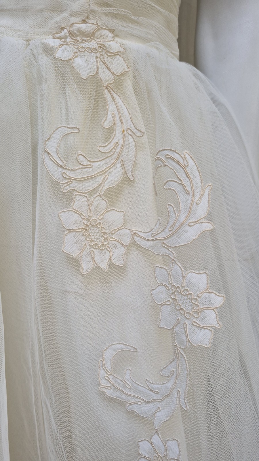 Vintage 1940/50s Ivory Tulle Netting Dress by SMARTWEAR EMMA LANGE – Size XS/S