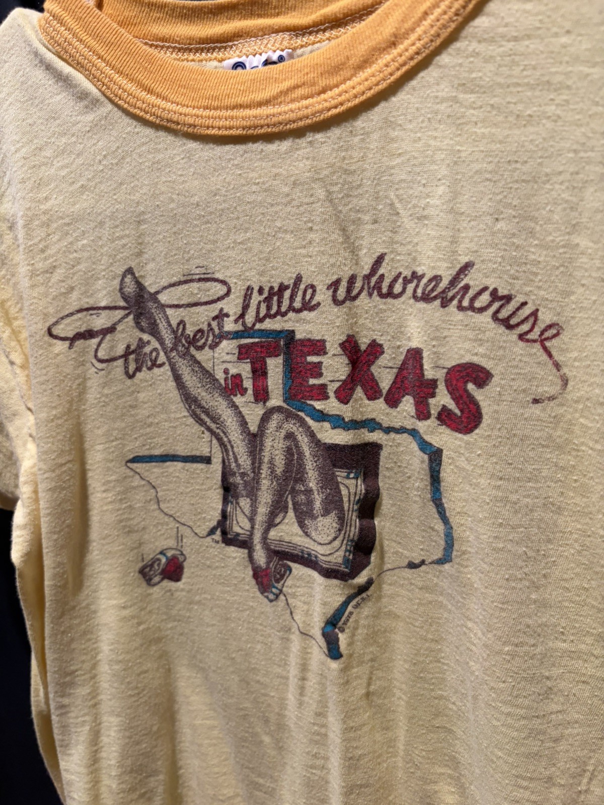 Vintage T Shirt 70s Dolly Patron Best Little Whorehouse In Texas – Small 🔥