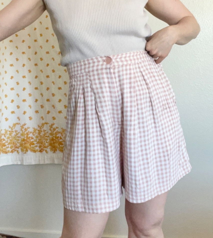 Vintage 90s Moda Intl Pink Gingham High Waist Pleated Shorts USA Made Sz 10