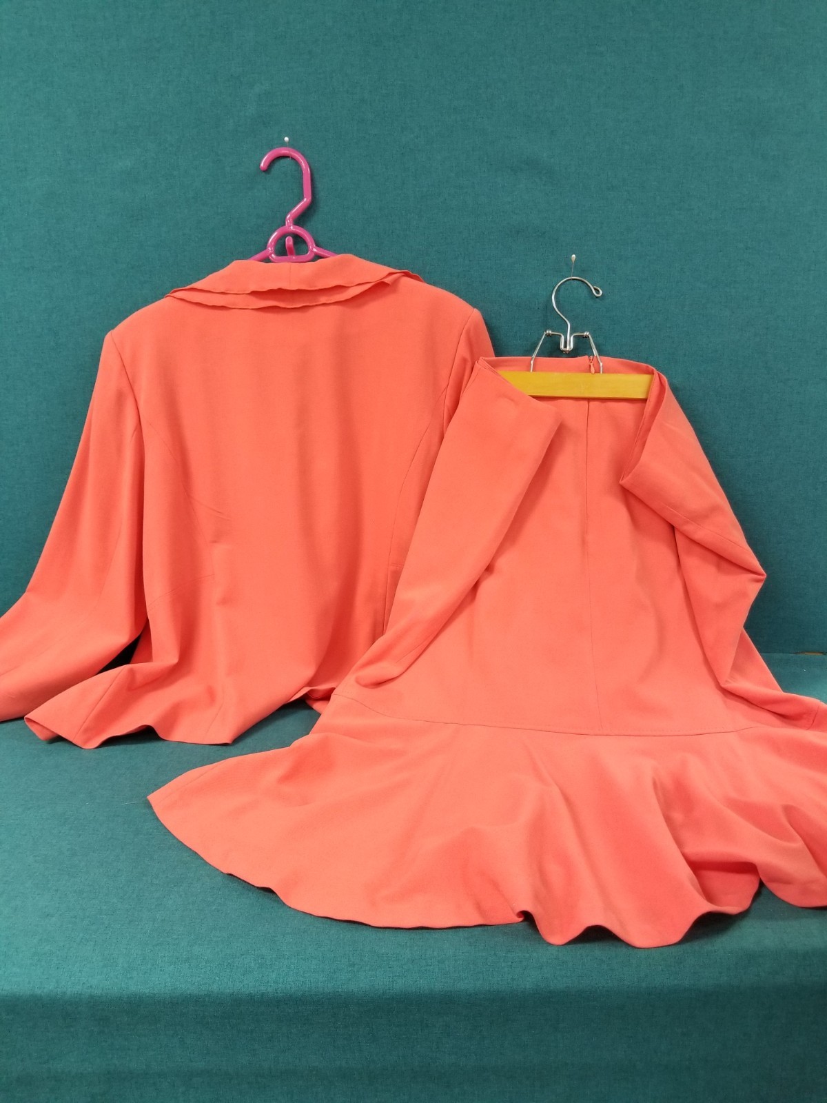 VTG Monroe & Main Peach Pink Peplum Ruffle Jacket & Skirt Suit Set Size 20 W