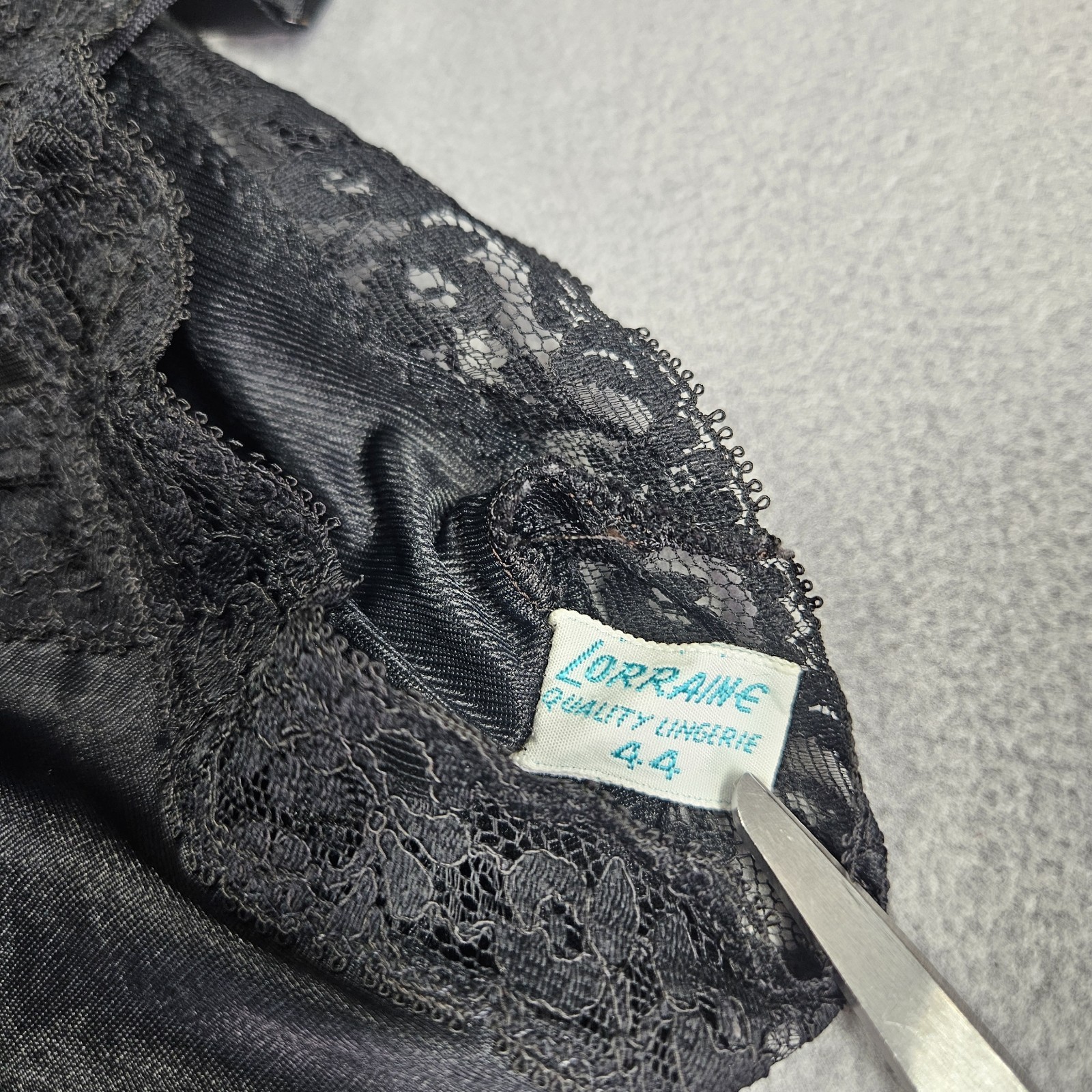Vintage Lorraine Slip Womens 44 Dress Lingerie Delicate Lace Goth Babydoll
