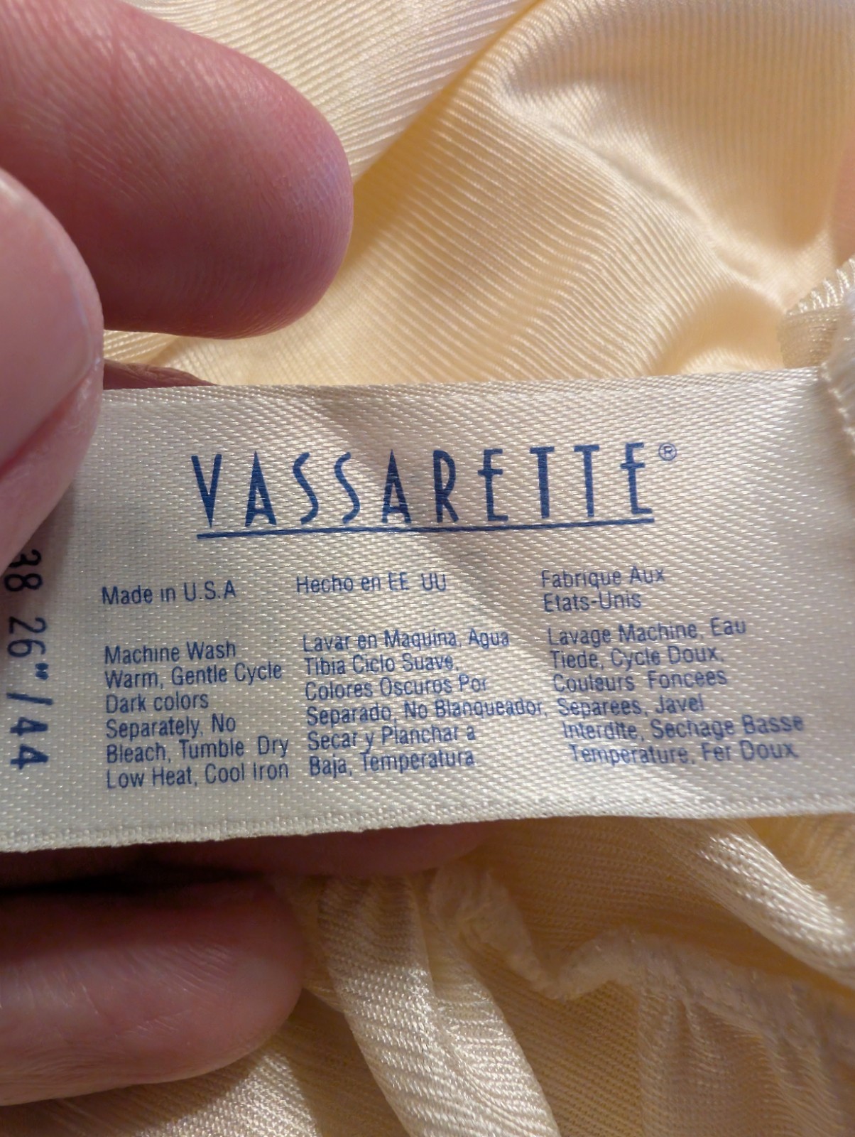 Vintage Vassarette Full Slip 38 10-105 White Nylon Lace Lingerie Dress 1980s
