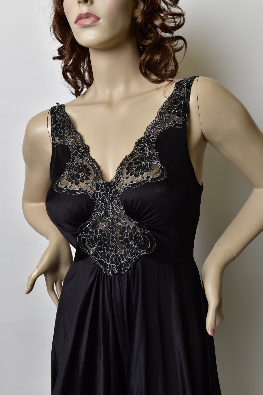 Vintage Black Vandermere Olga Style Size Med Long Nightgown