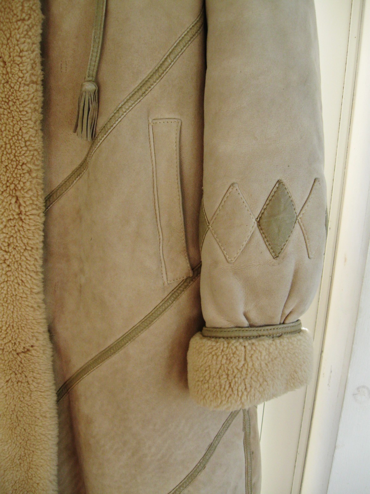 WOMENS VINTAGE GENUINE SHEARLING SHEEPSKIN LONG COAT REMOVABLE HOOD SZ 42 MEDIUM