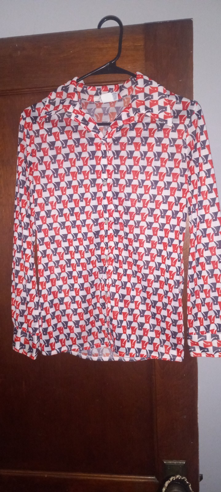 Vintage 70s button up long sleeve red white and blue. Women&rsquo;s