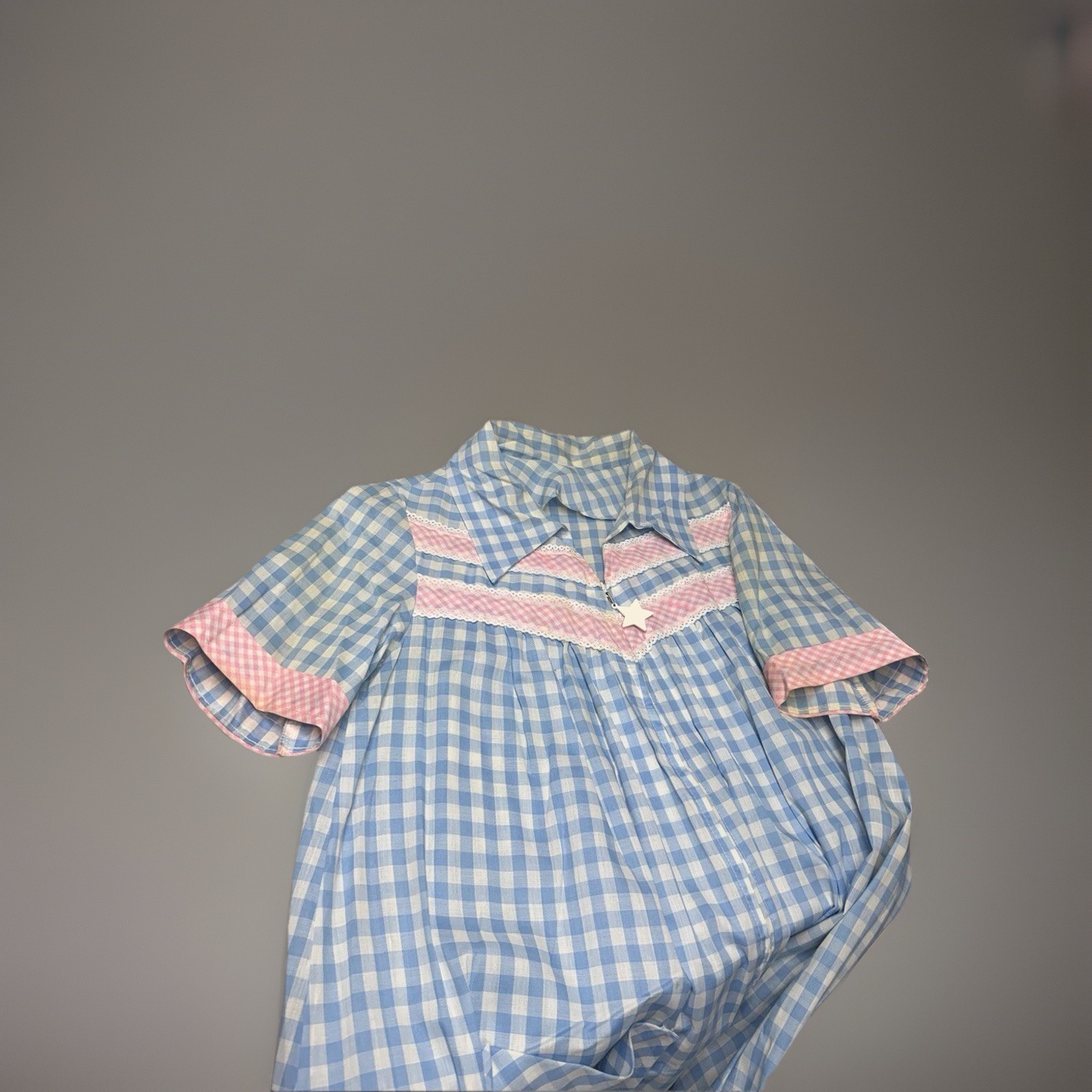 VTG 70s Gingham House Dress Duster Blue Pink Star Zipper Lace Trim Pockets Sz L