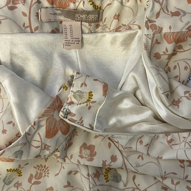 Forever 21 Contemporary Boho Flowy Cottagecore Floral High Waisted Shorts Sz XS