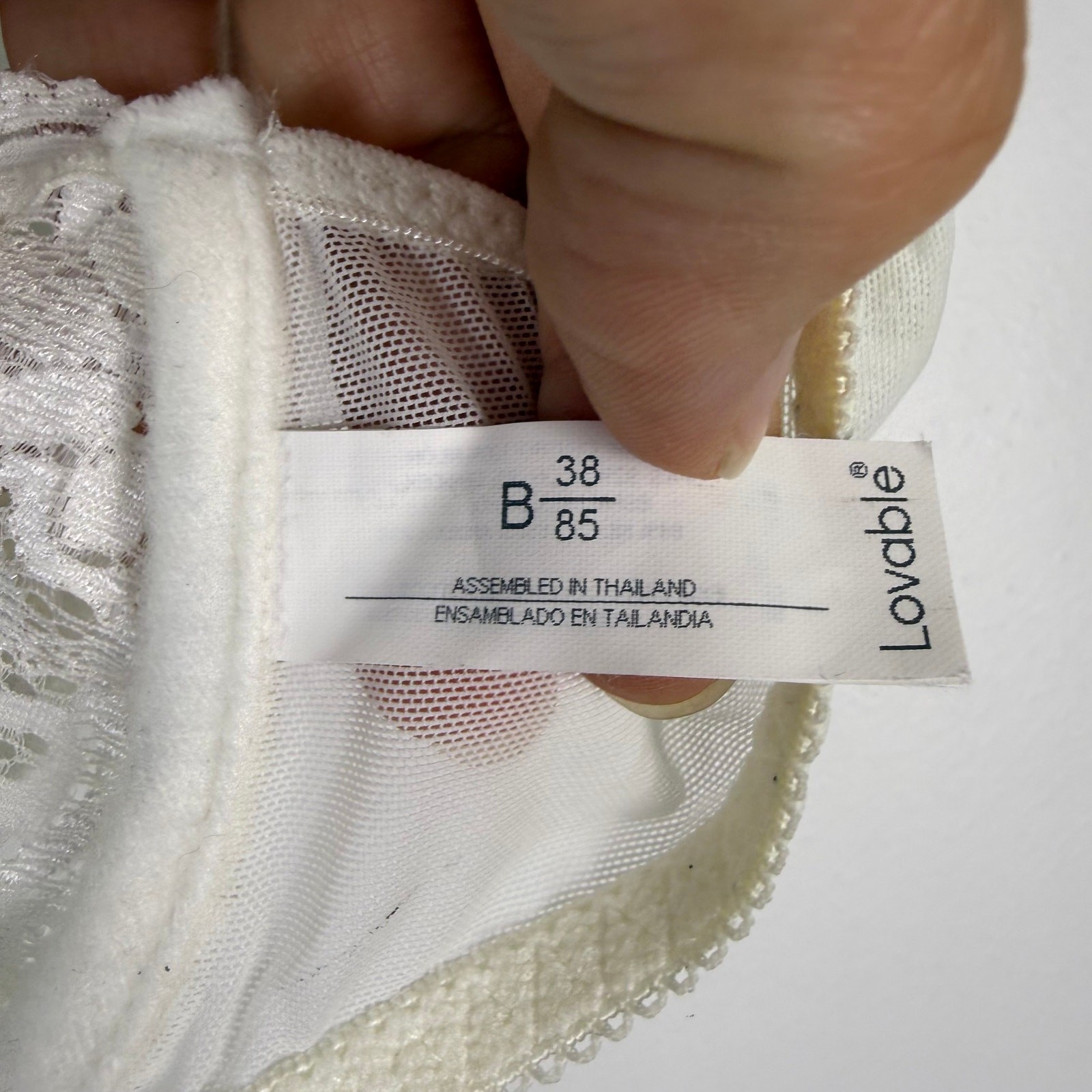 lovable white underwire bra size 38B