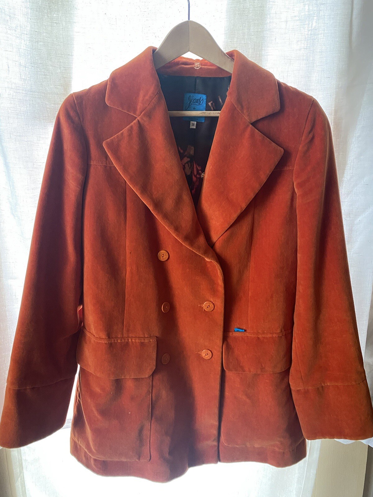 Jeans de Christian LaCroix Crushed Velvet Blazer with Removable Faux Fur Collar